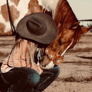 Meet your Posher, Hailey